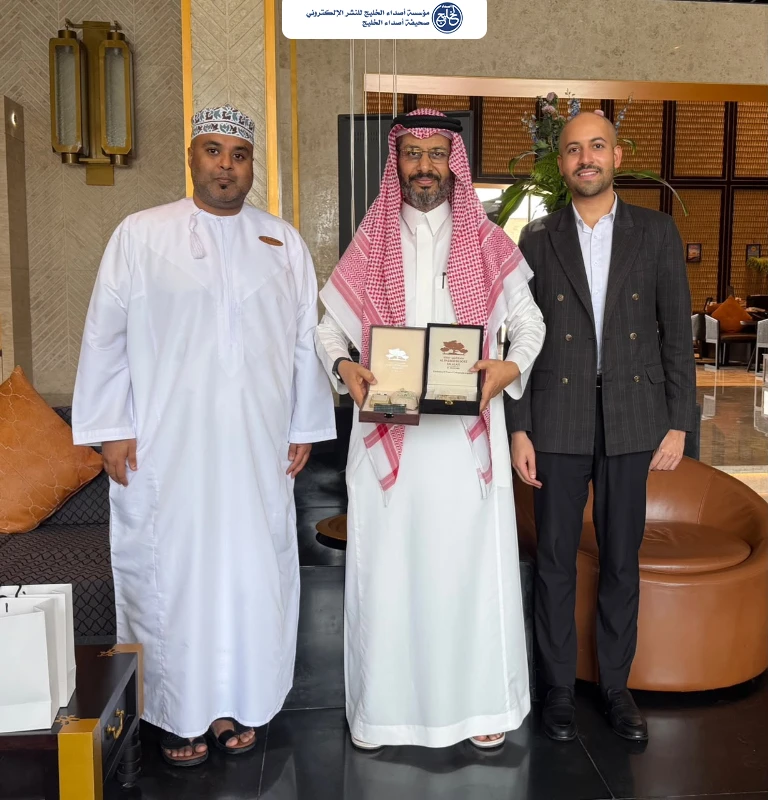 منتجع البليد صلالة بأدارة أنانتارا يكرم المستشار الإعلامي علي بن عايض القرني تقديرًا لإسهاماته في إبراز المنتجع كوجهة سياحية رائدة