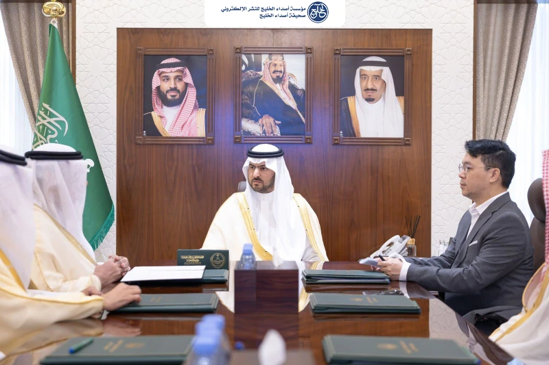 سمو نائب أمير المنطقة الشرقية يستقبل أمين المنطقة ويطّلع على خطة الموسم الثاني للمدينة العالمية بالدمام