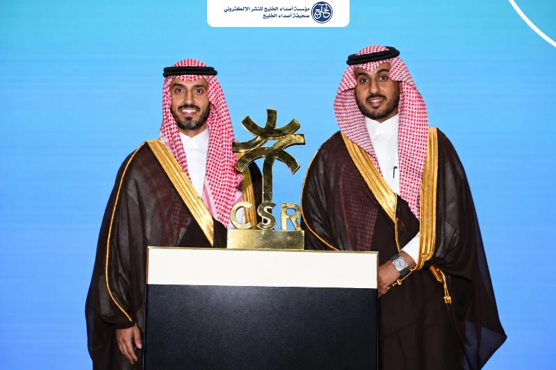 وزير الموارد البشرية يُكرّم "مجموعة السليمان" بالفئة الفضية في جائزة المسؤولية الاجتماعية 2026